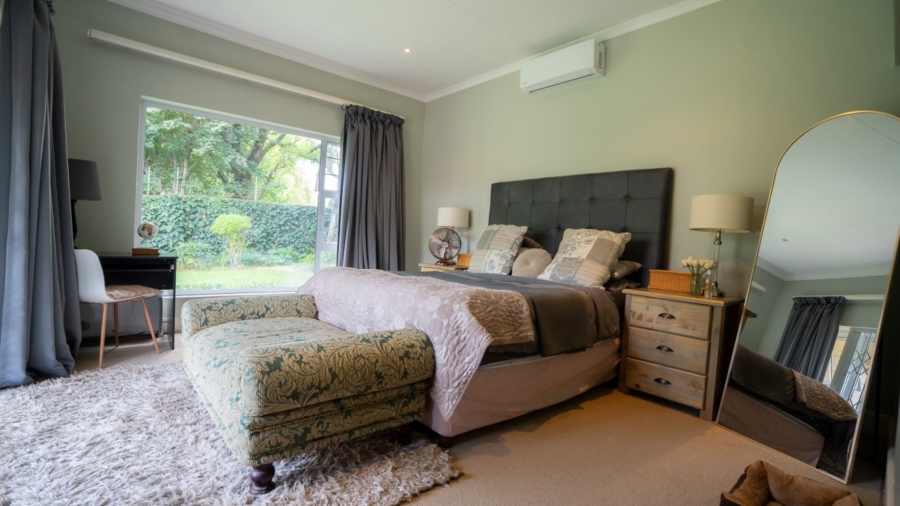 To Let 4 Bedroom Property for Rent in Wilkoppies North West
